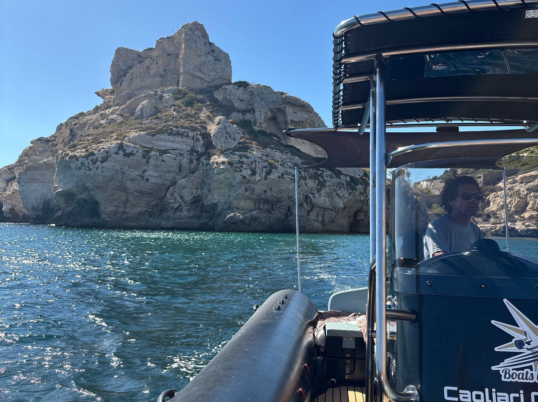 Boats in the Sea-卡利亚里省必去景点