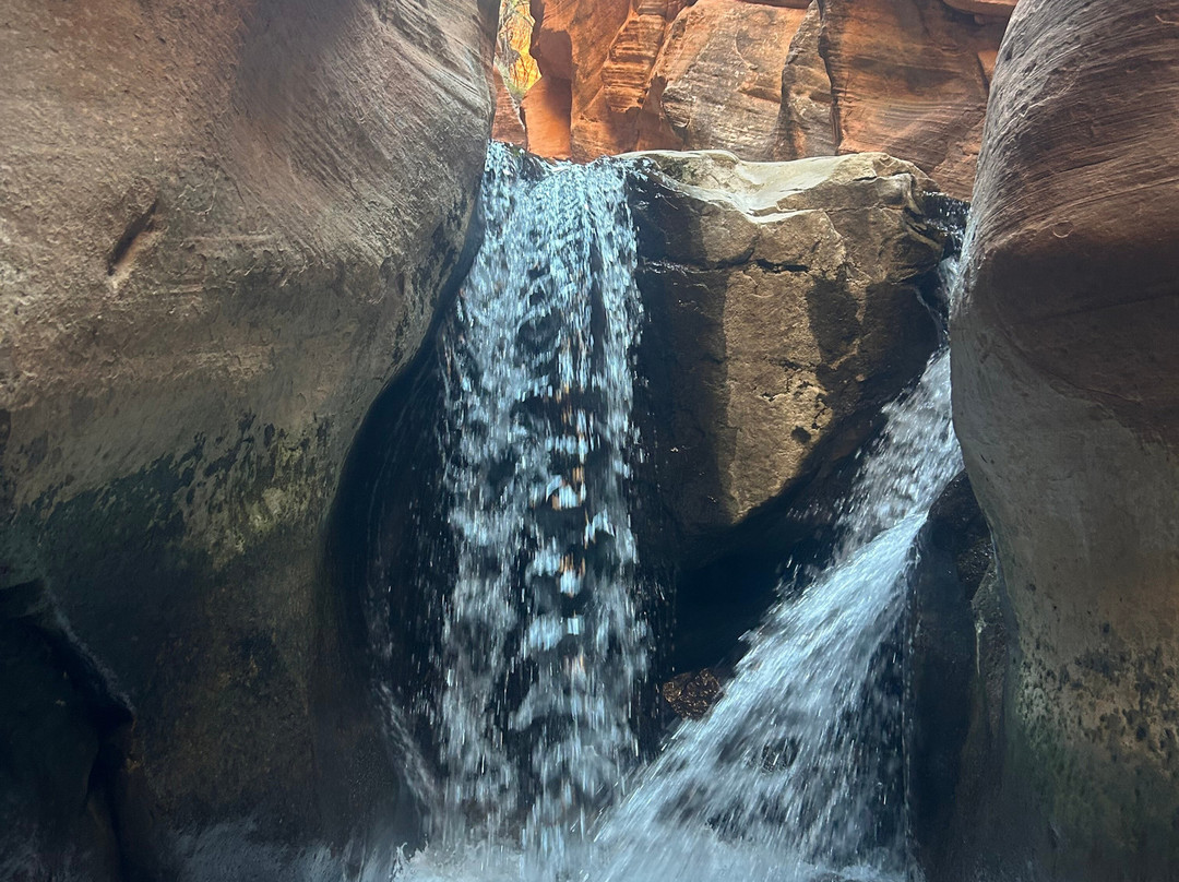 Kanarra Falls-Kanarraville必去景点