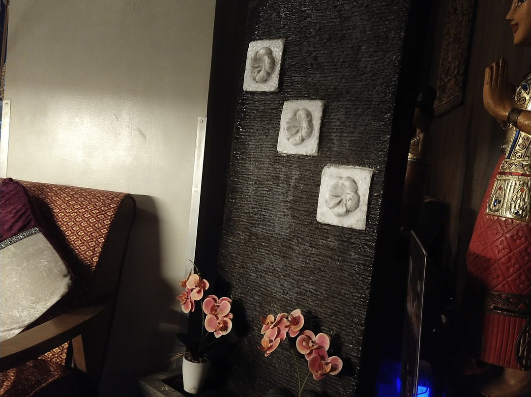 Oren Thai Touch Massage and Spa-帕拉纳克市必去景点
