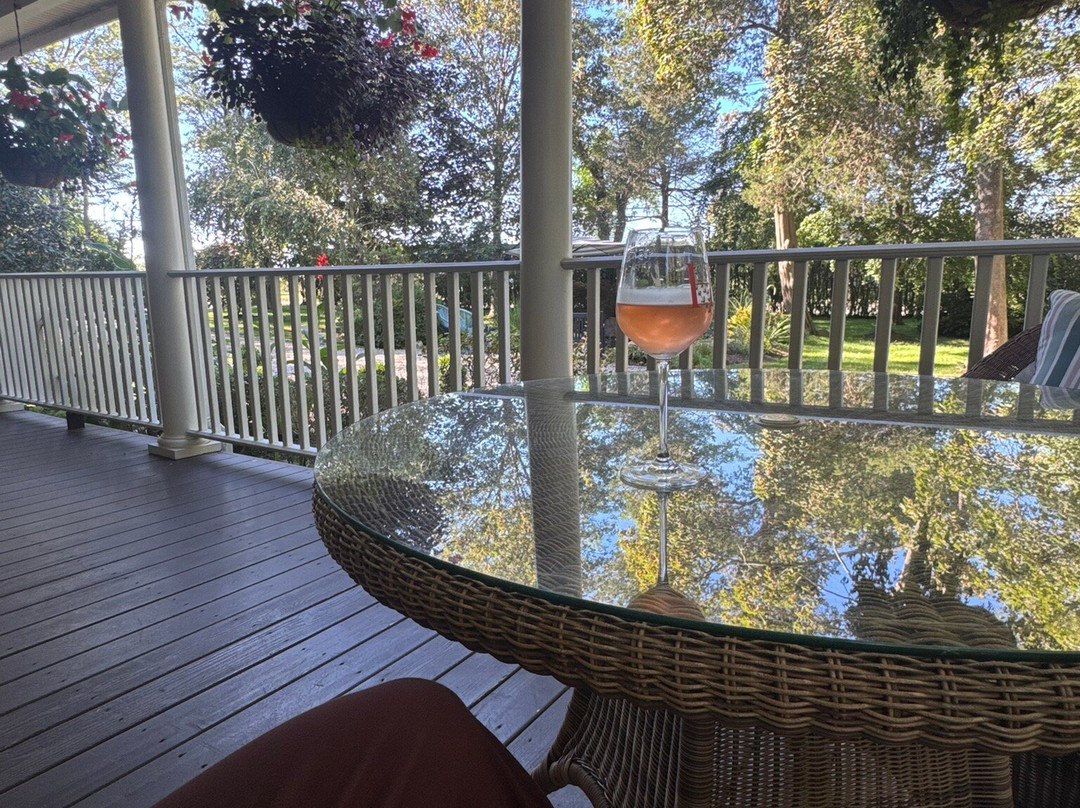 The Harvest Inn主图