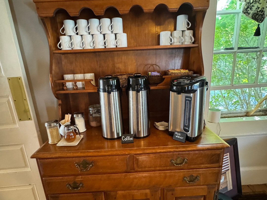 Coach Stop Inn主图