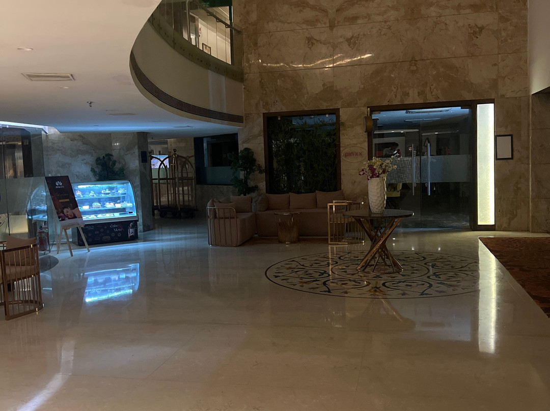 Regenta Central Harimangla, Bharuch主图