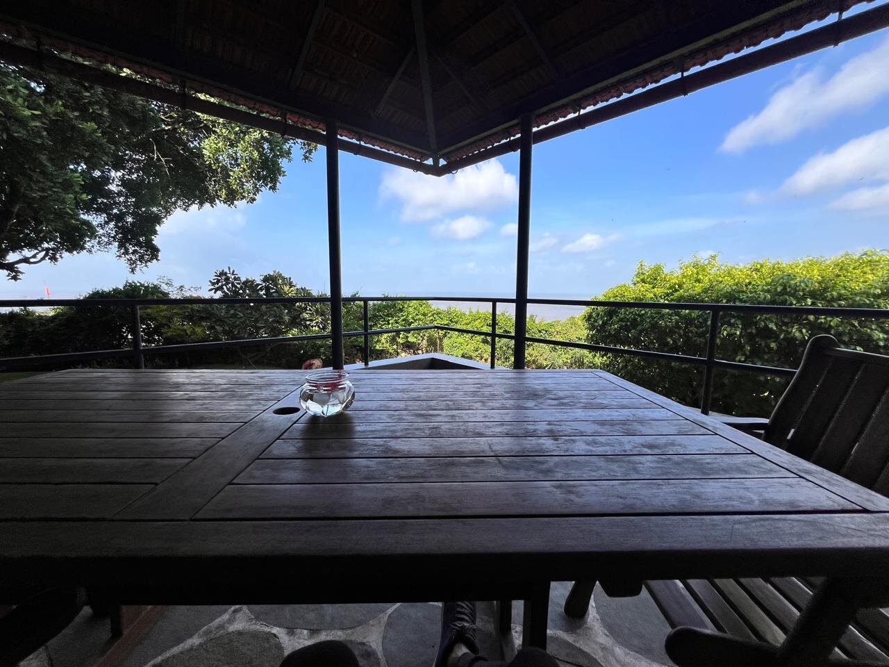 The Lighthouse-官方