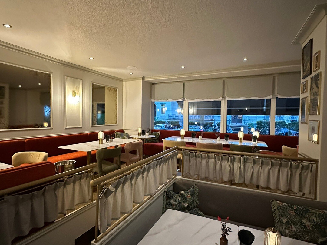 Rebelión - tapas. vino. vida.