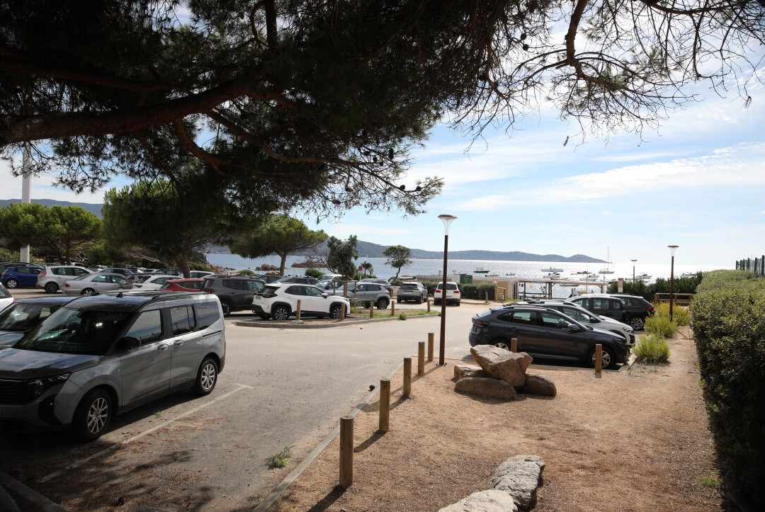 Isolella Beach-Pietrosella必去景点