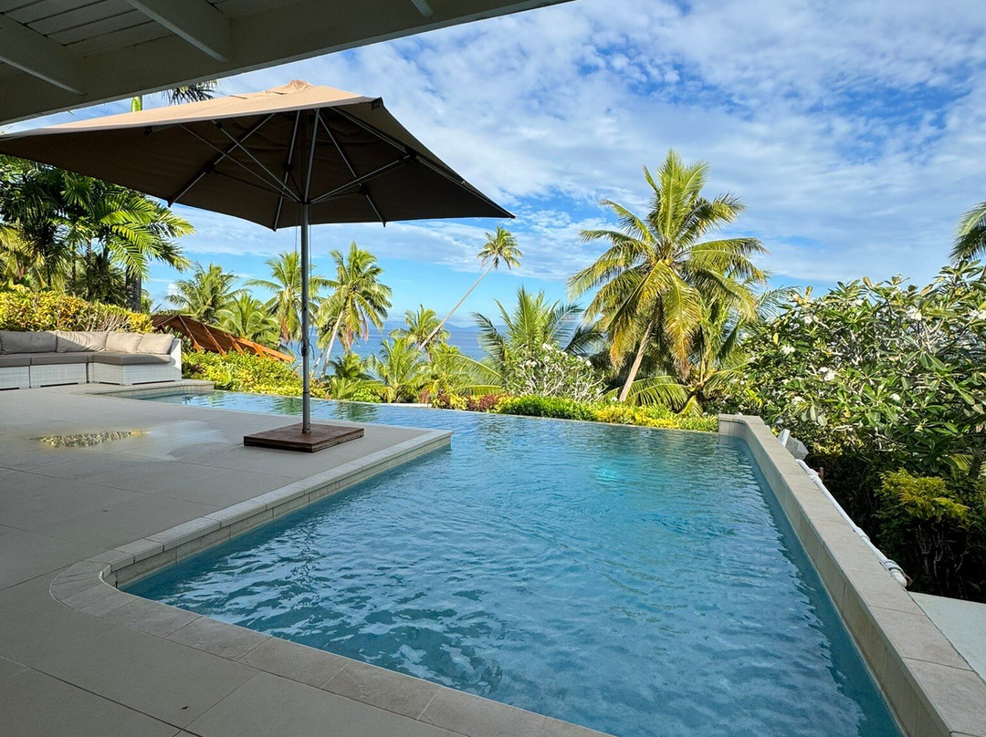 塔妙妮岛棕榈树度假酒店主图