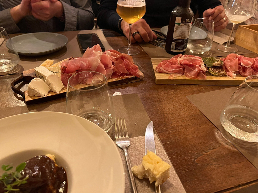 Barricati e Stagionati - Vineria con Cucina