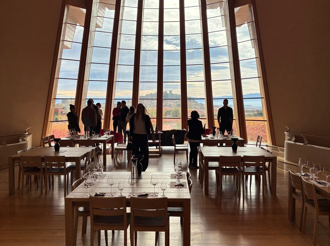 Bodegas Ysios-拉瓜迪亚必去景点