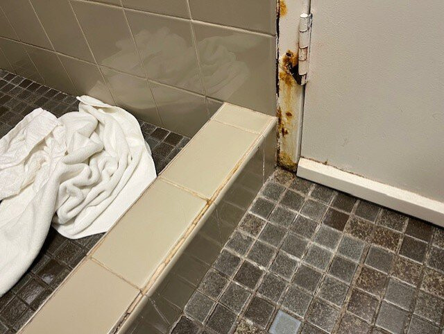 Ten Dollar Town Motel主图