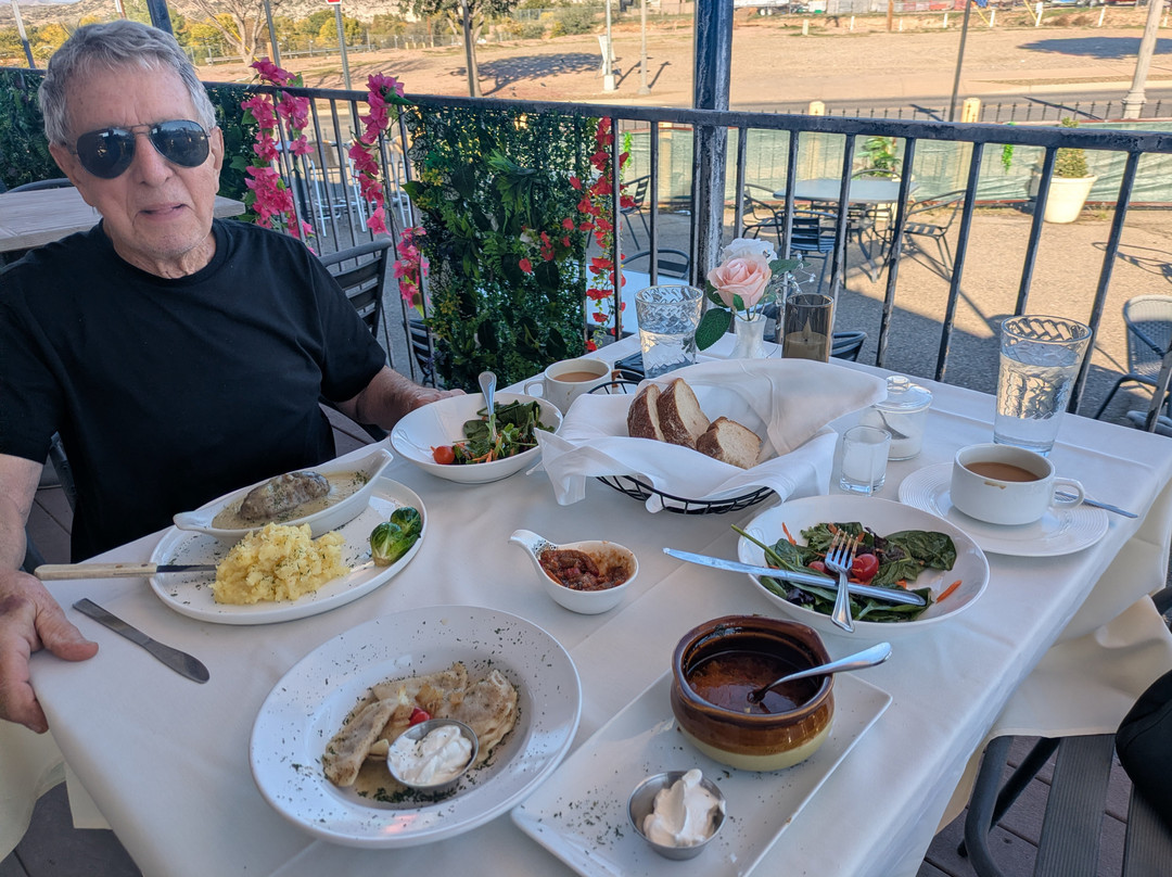 Astoria International Bistro