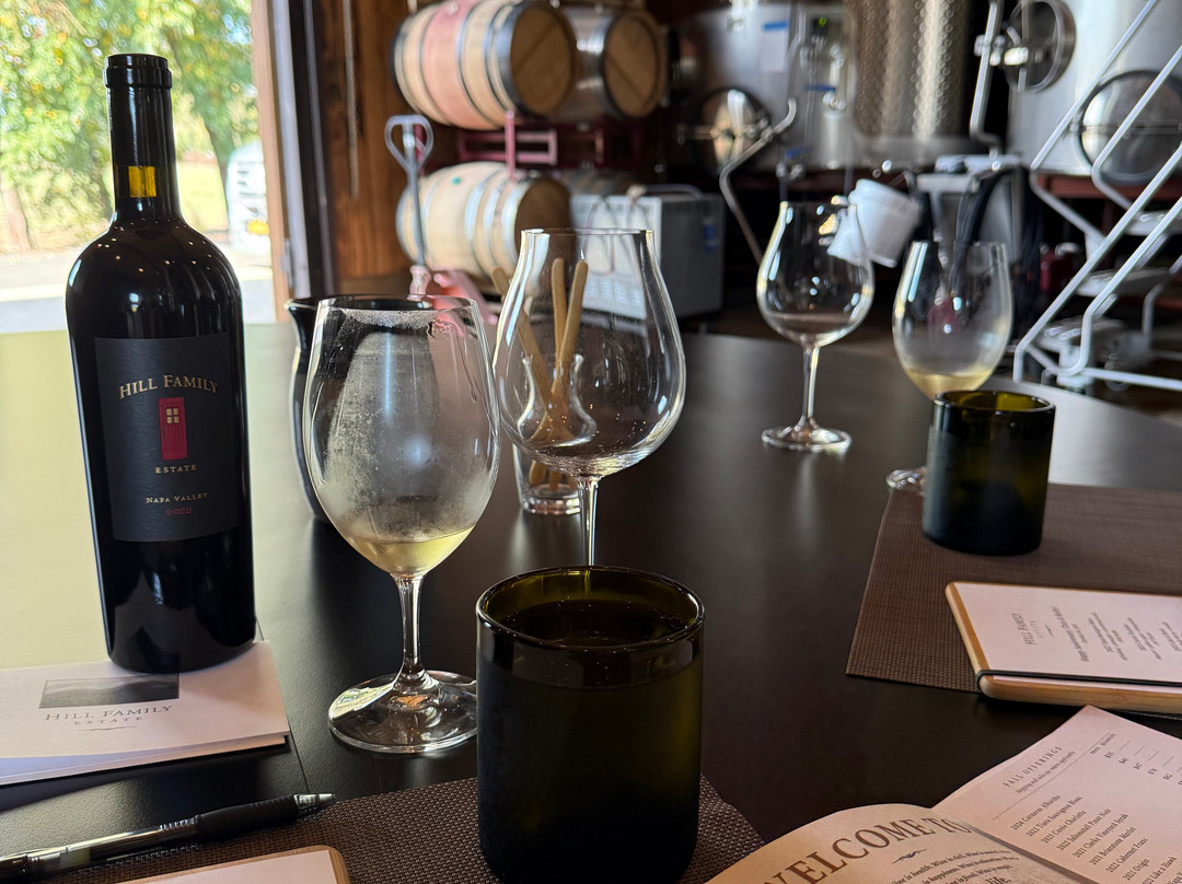 Hill Family Estate-扬特维尔必去景点