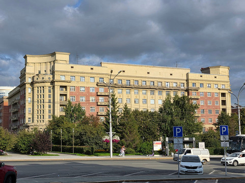 Monument to Architect Kryachkov-新西伯利亚必去景点