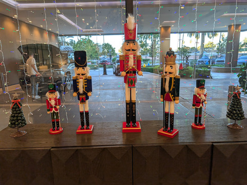 阿纳海姆希尔顿花园度假酒店主图