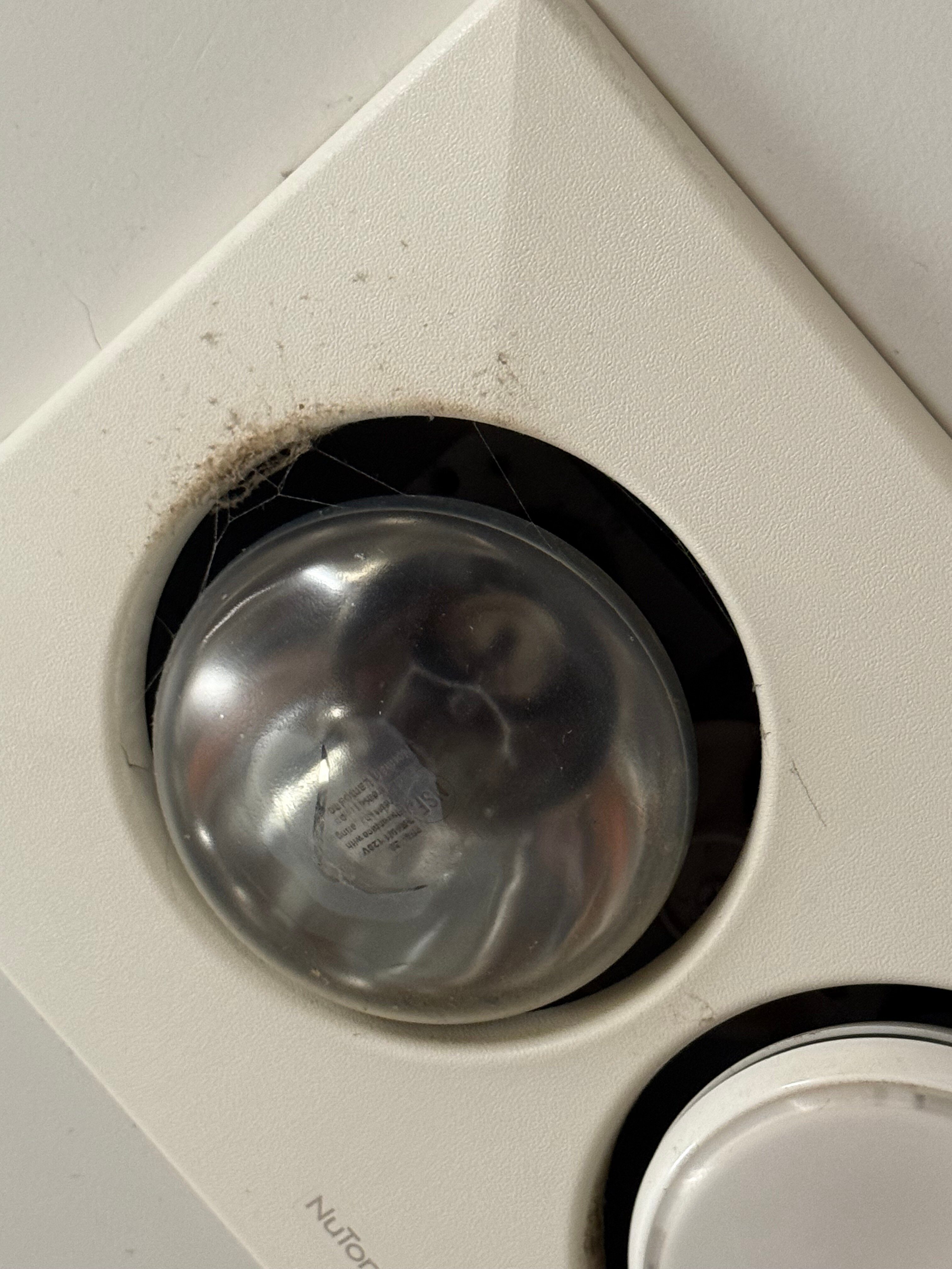 湖畔米尔瀑布酒店-官方