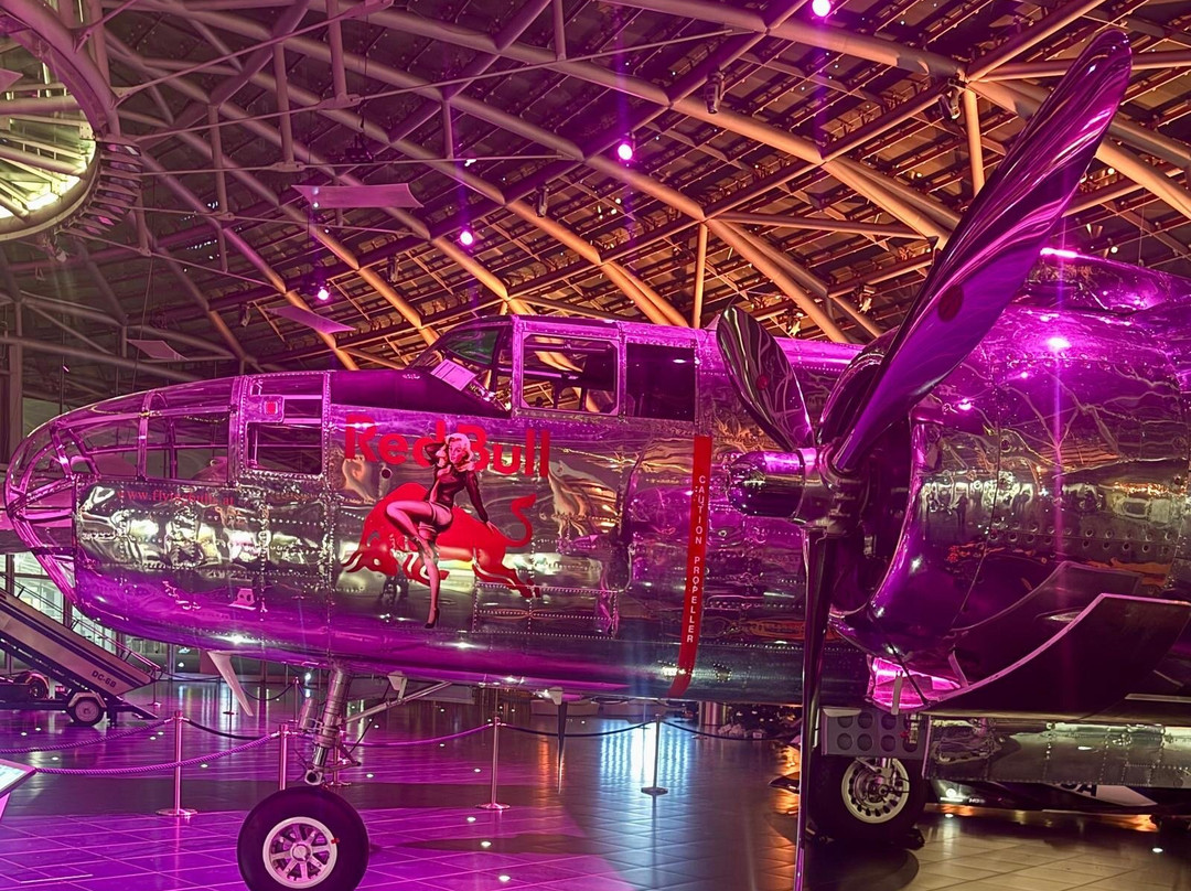 红牛7号机库-萨尔茨堡必去景点