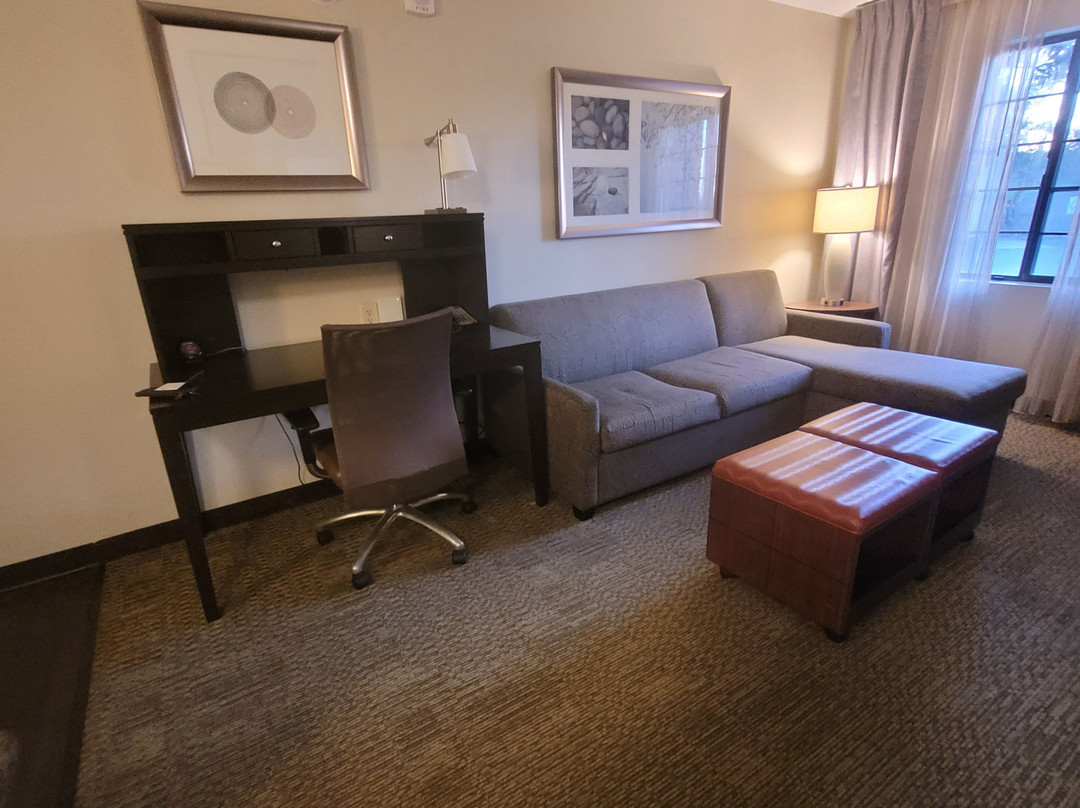 Staybridge Suites Charlotte Ballantyne by IHG主图