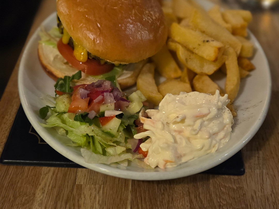 Market Arms-Banff必去景点