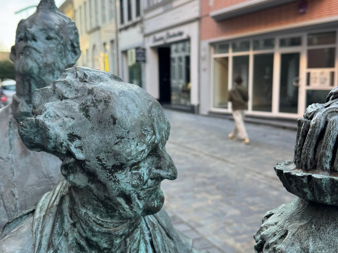 Kaal, Lui, Lekker En Hovaardig-马赛克必去景点