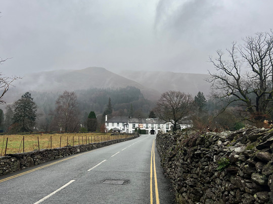 麦克唐纳德天鹅酒店主图