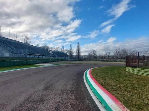 Autodromo Enzo E Dino Ferrari-伊莫拉必去景点