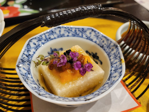 雄琴温泉 琵琶湖绿水亭温泉酒店主图