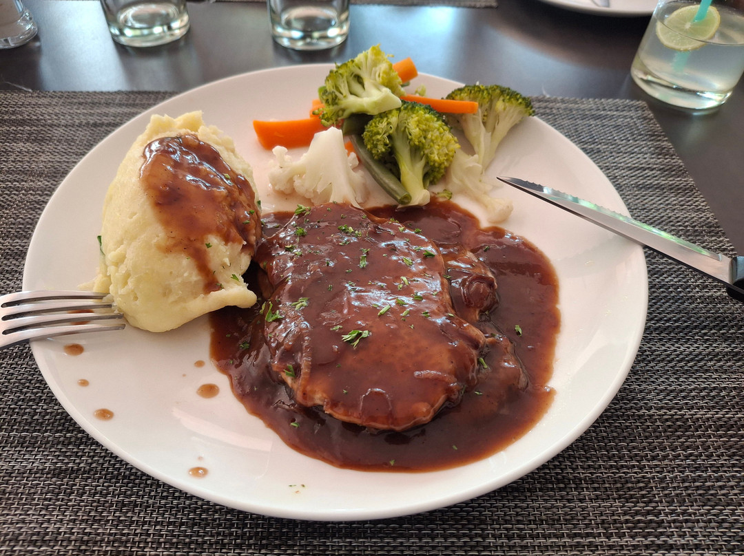 Greenberry Restaurant & Bar