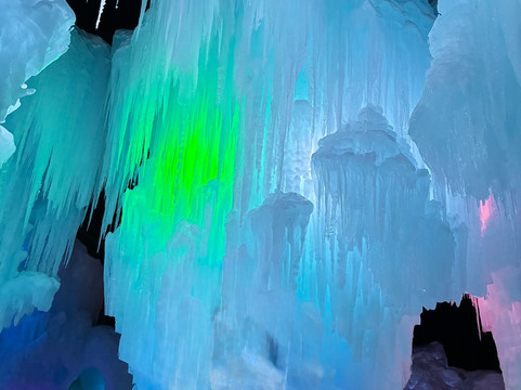 Ice Castles-Woodstock必去景点