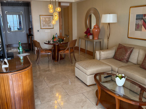 穆丽雅酒店主图