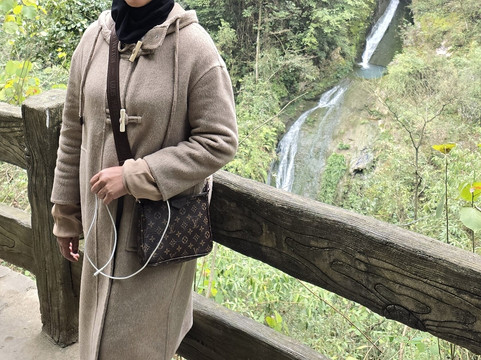 重庆龙水峡地缝-武隆县必去景点