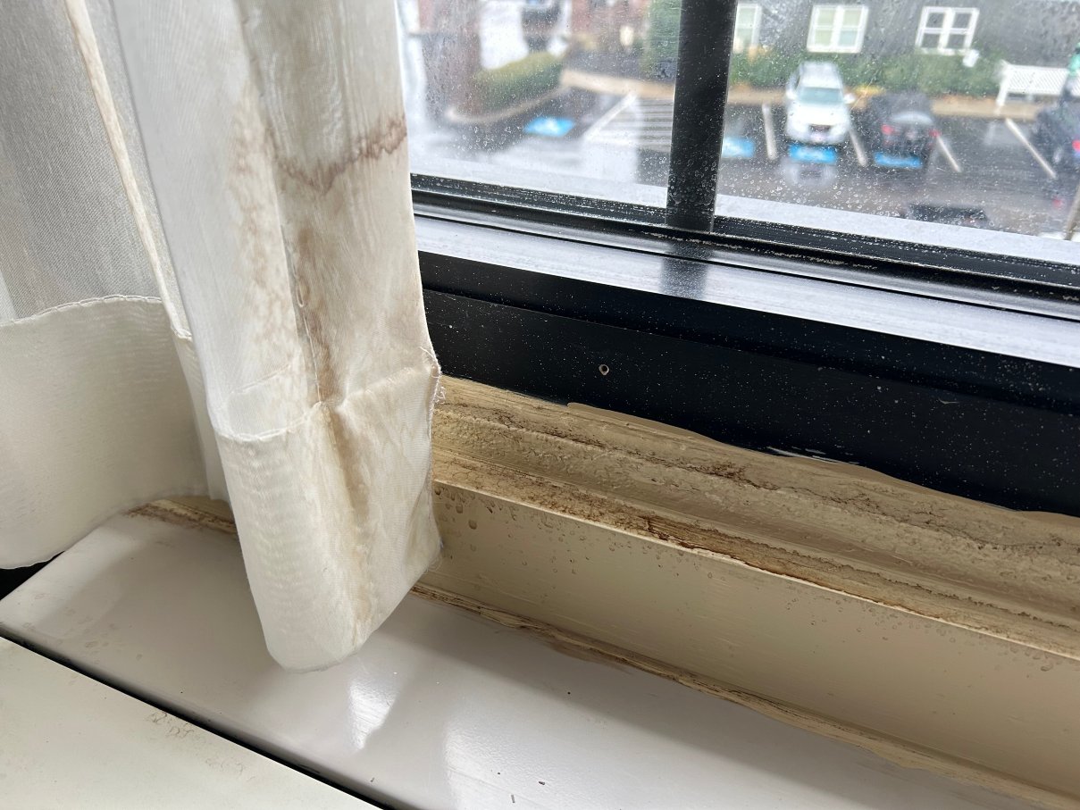 舒适套房酒店-客卧