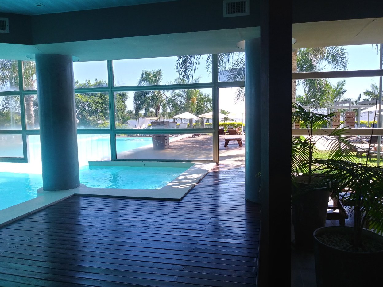 竞技场度假村-泳池