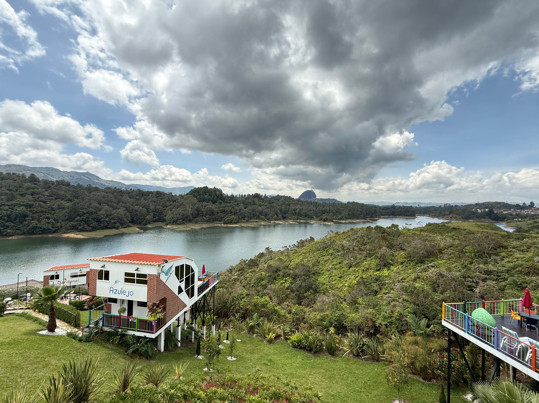EL Nido Hotel Guatape