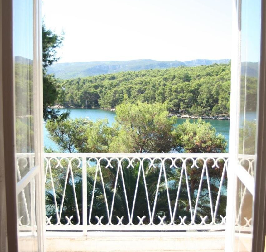 Apartment Bugenvila