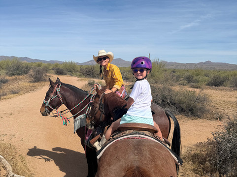 Cave Creek Outfitters-斯科茨代尔必去景点