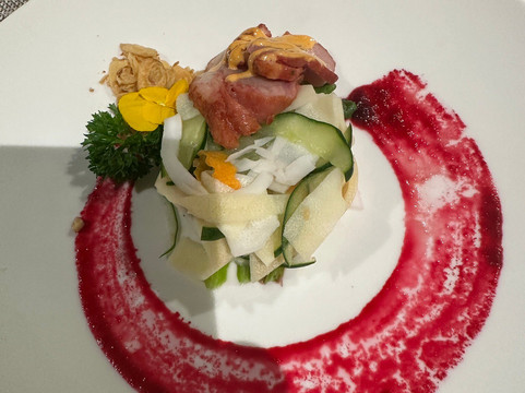 Halong Capella Cruise-海防必去景点