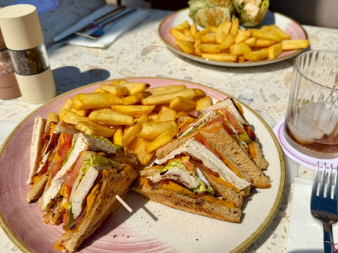 Rosas cafe Sotogrande主图