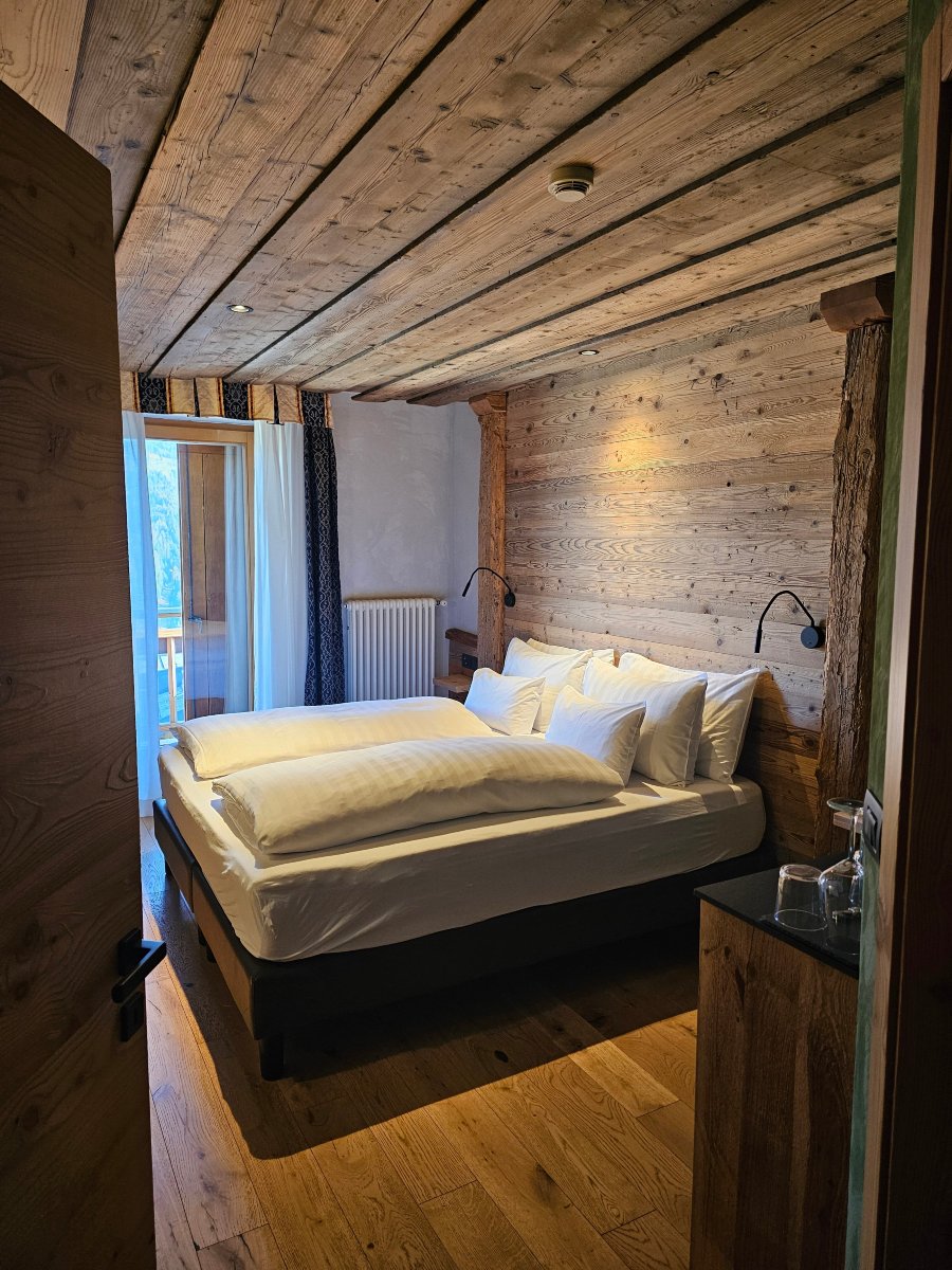 洛奇亚养生酒店-客卧