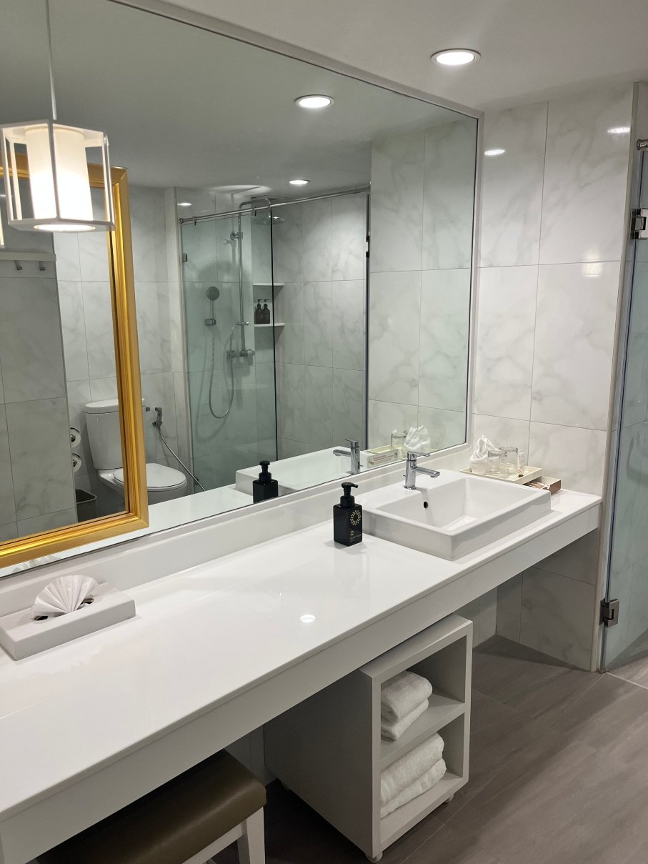 清莱卡塔塔尼美景河畔酒店-浴室