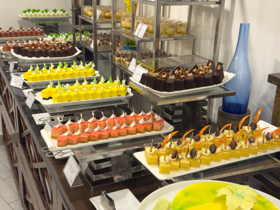 辛纳蒙贝鲁瓦勒海湾酒店主图