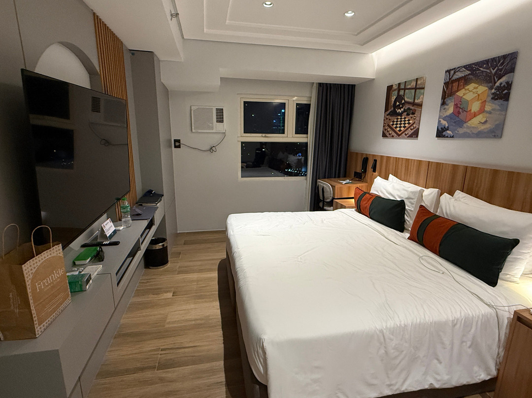 Novel Hotel Manila