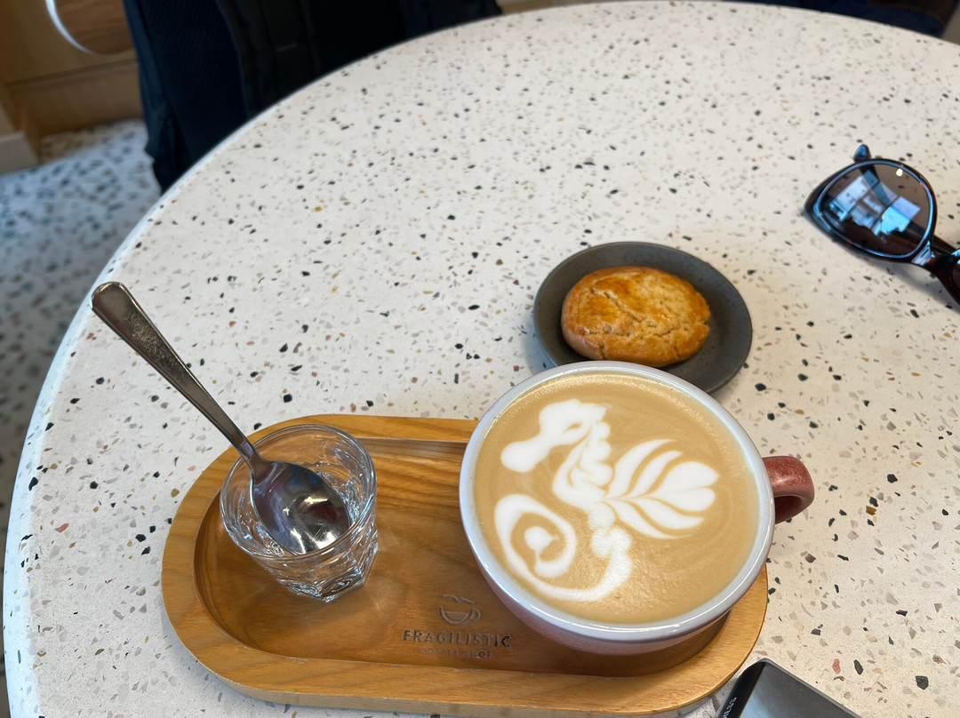 Fragilistic Coffee Shop - Old Town