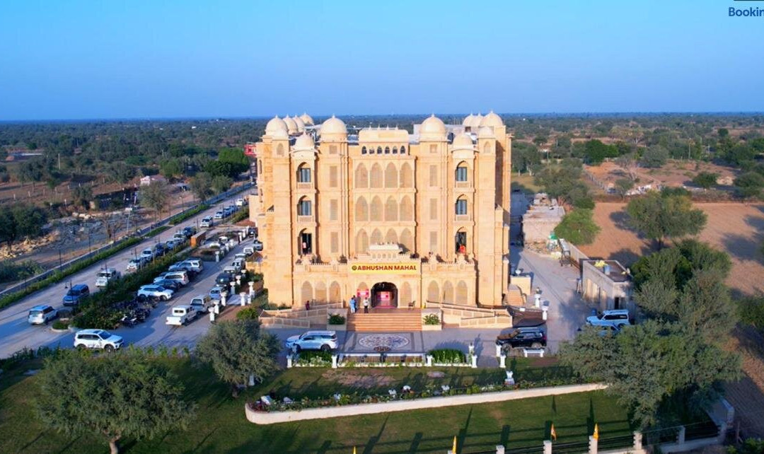 Abhushan Mahal