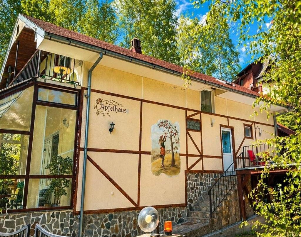 Apfelhaus Poiana Marului
