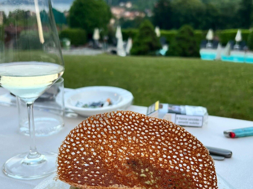 皇家酒店主图
