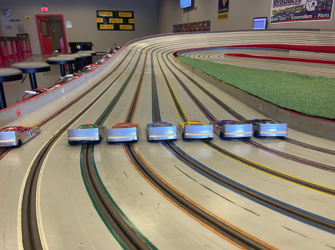 The Checkered Flag Slot Car and RC Complex-塞维尔维尔必去景点