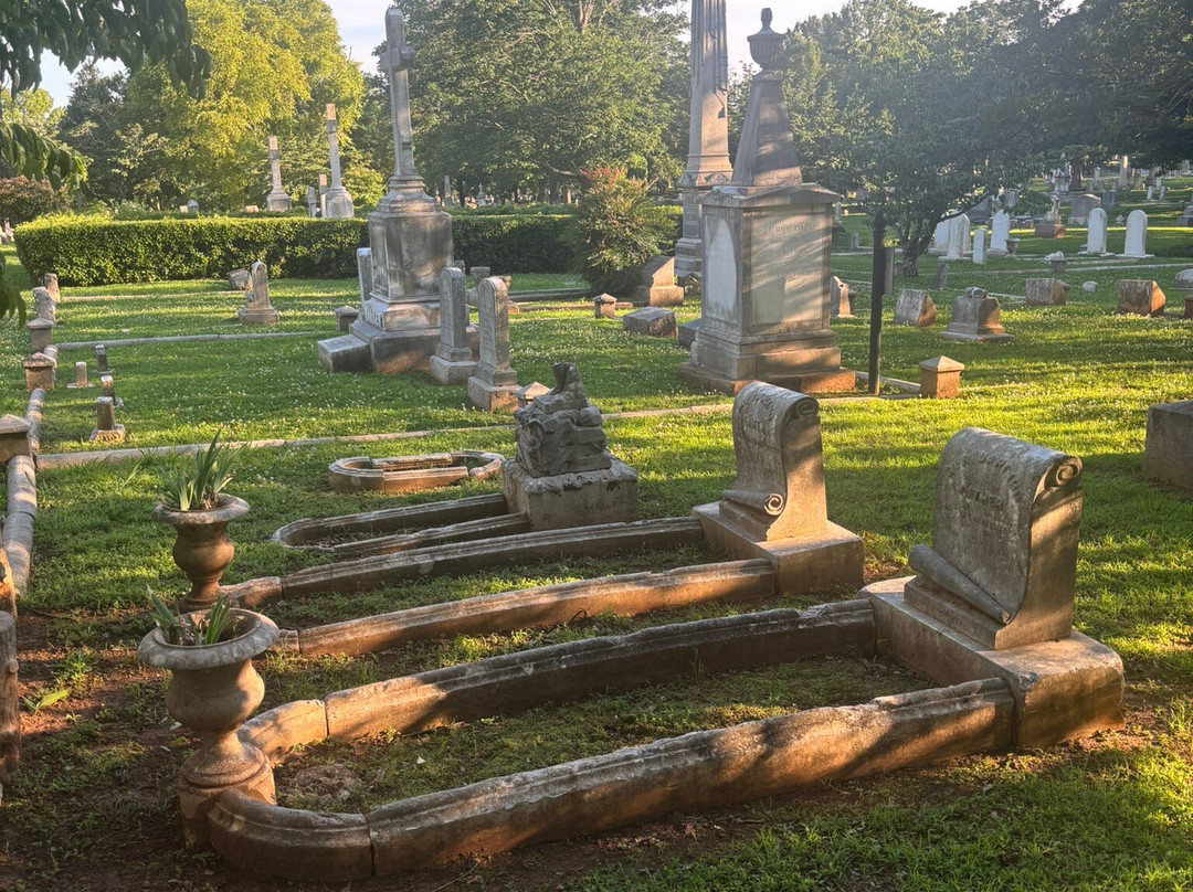 Maple Hill Cemetery-亨茨维尔必去景点