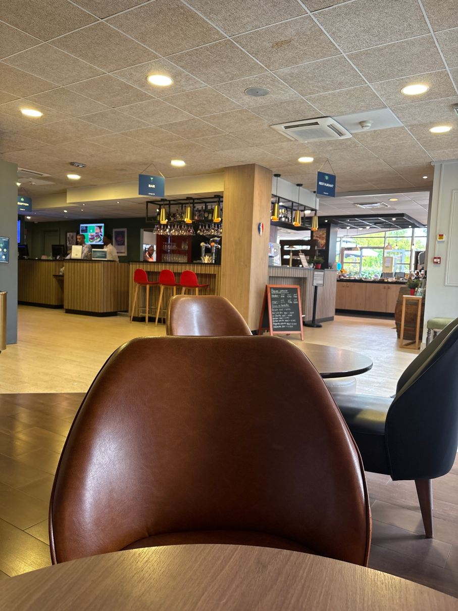 巴黎西康铂酒店-热讷维耶巴尔巴尼尔-旅行者