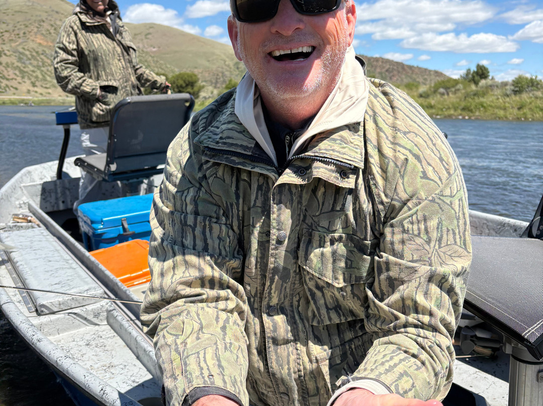 Montana Fly Fishing Guides-利文斯顿必去景点