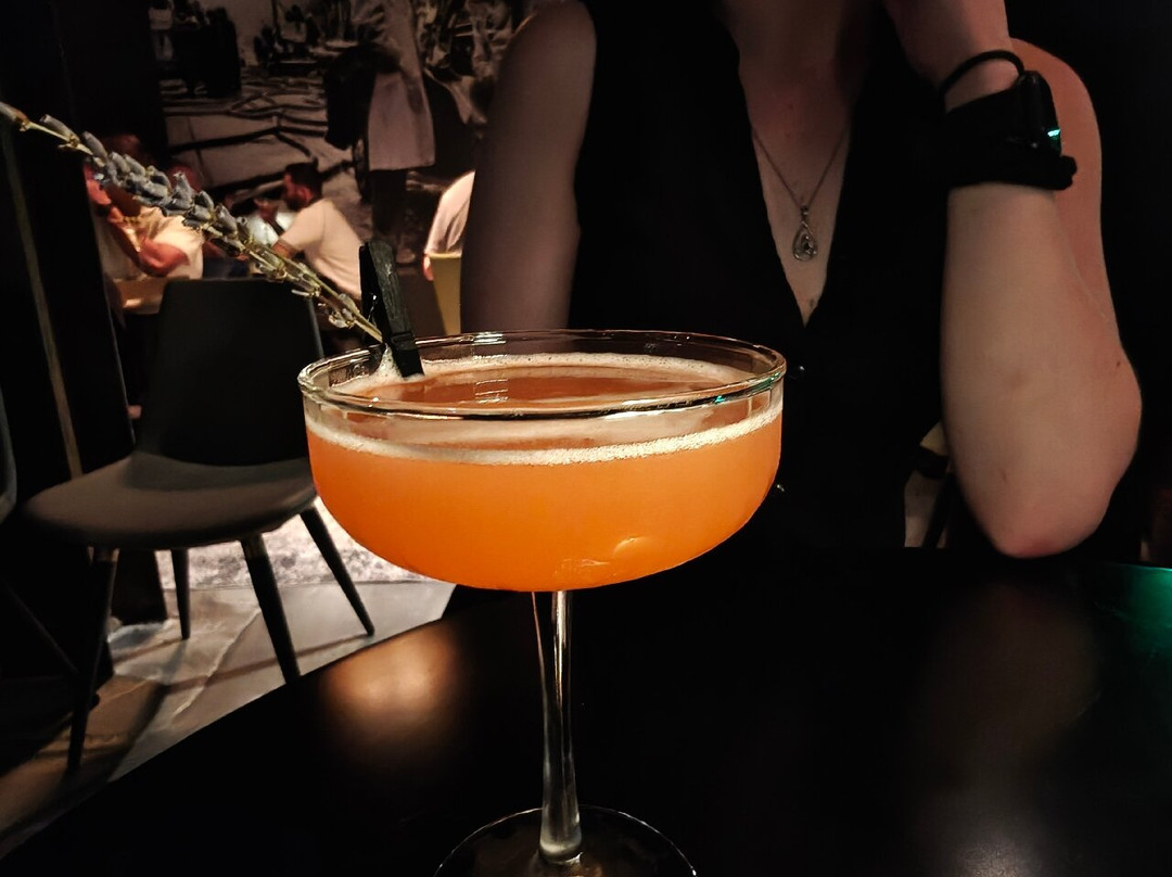 Alter Bar
