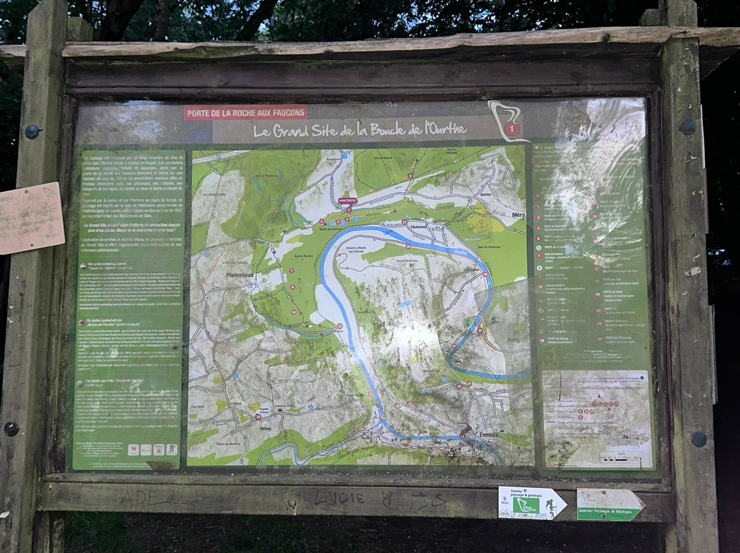 La Roche-aux-Faucons-Esneux必去景点